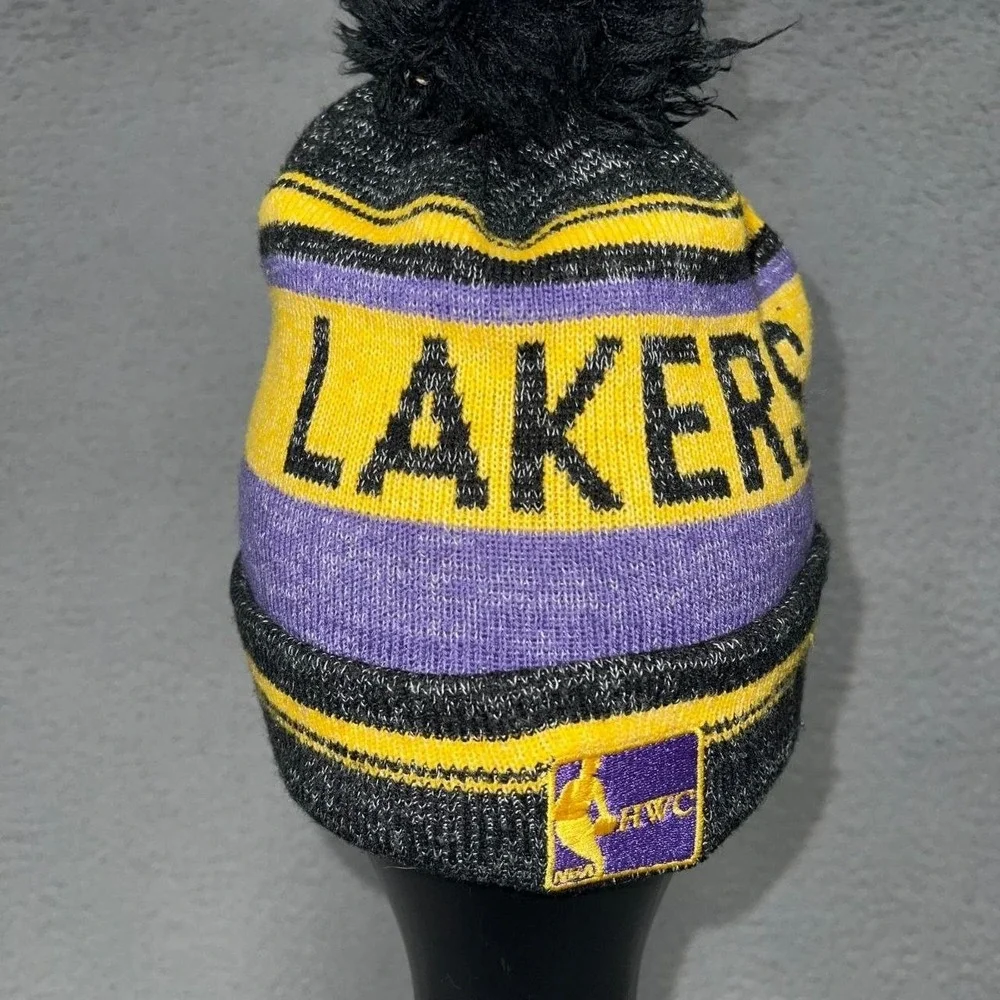 New Era x Hardwood Classics Los Angeles‎ Lakers Beanie Hat Knit Cuffed Pom OSFM